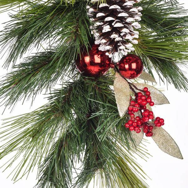 Vickerman Prelit Artificial Christmas Tree (675779) - Image 3