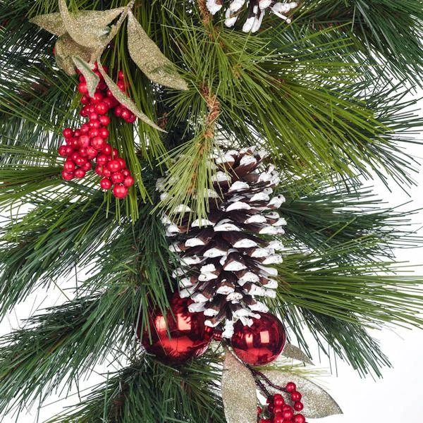 Vickerman Prelit Artificial Christmas Tree (675779) - Image 4